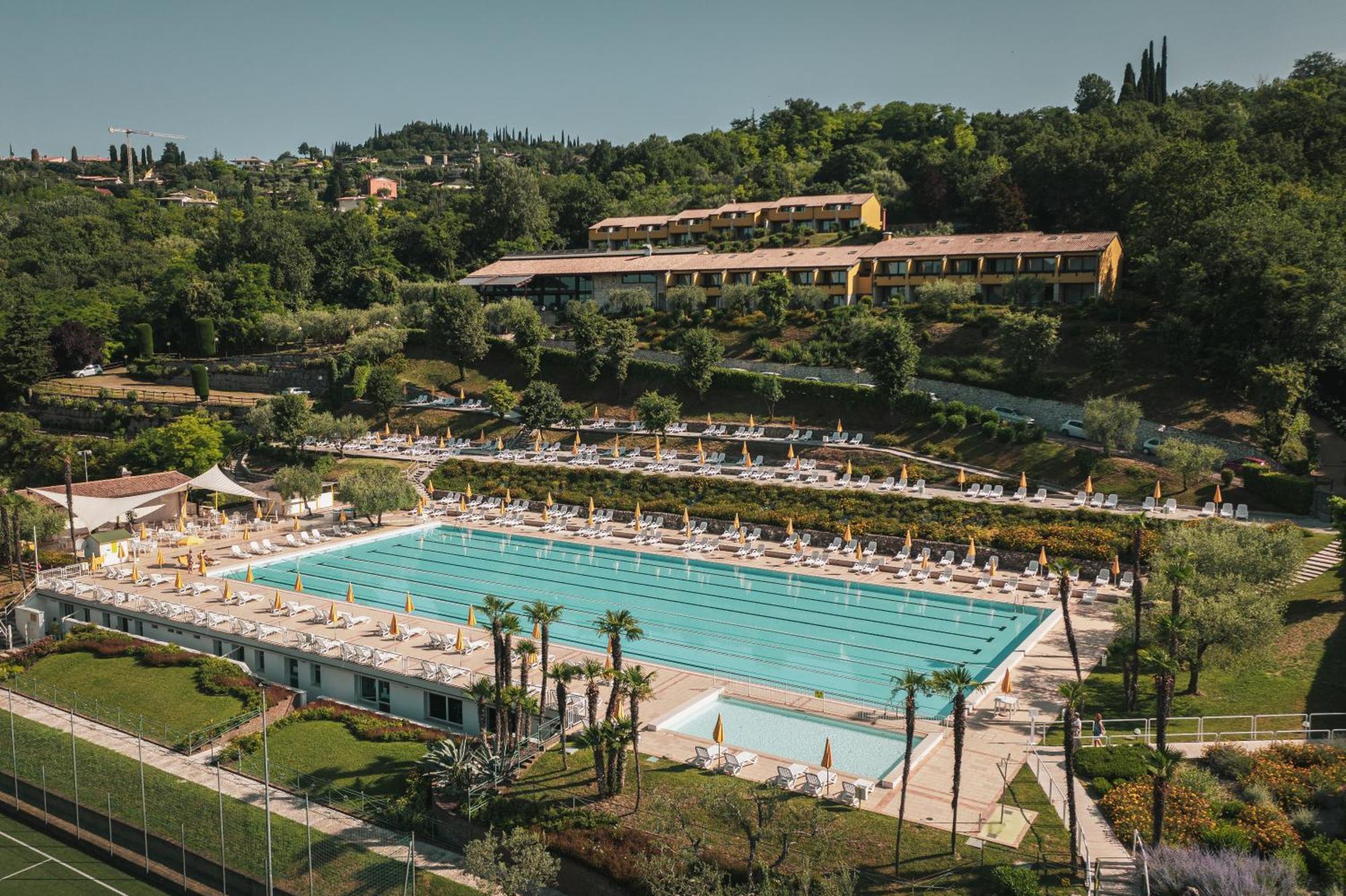 Poiano Garda Resort Appartamenti Экстерьер фото